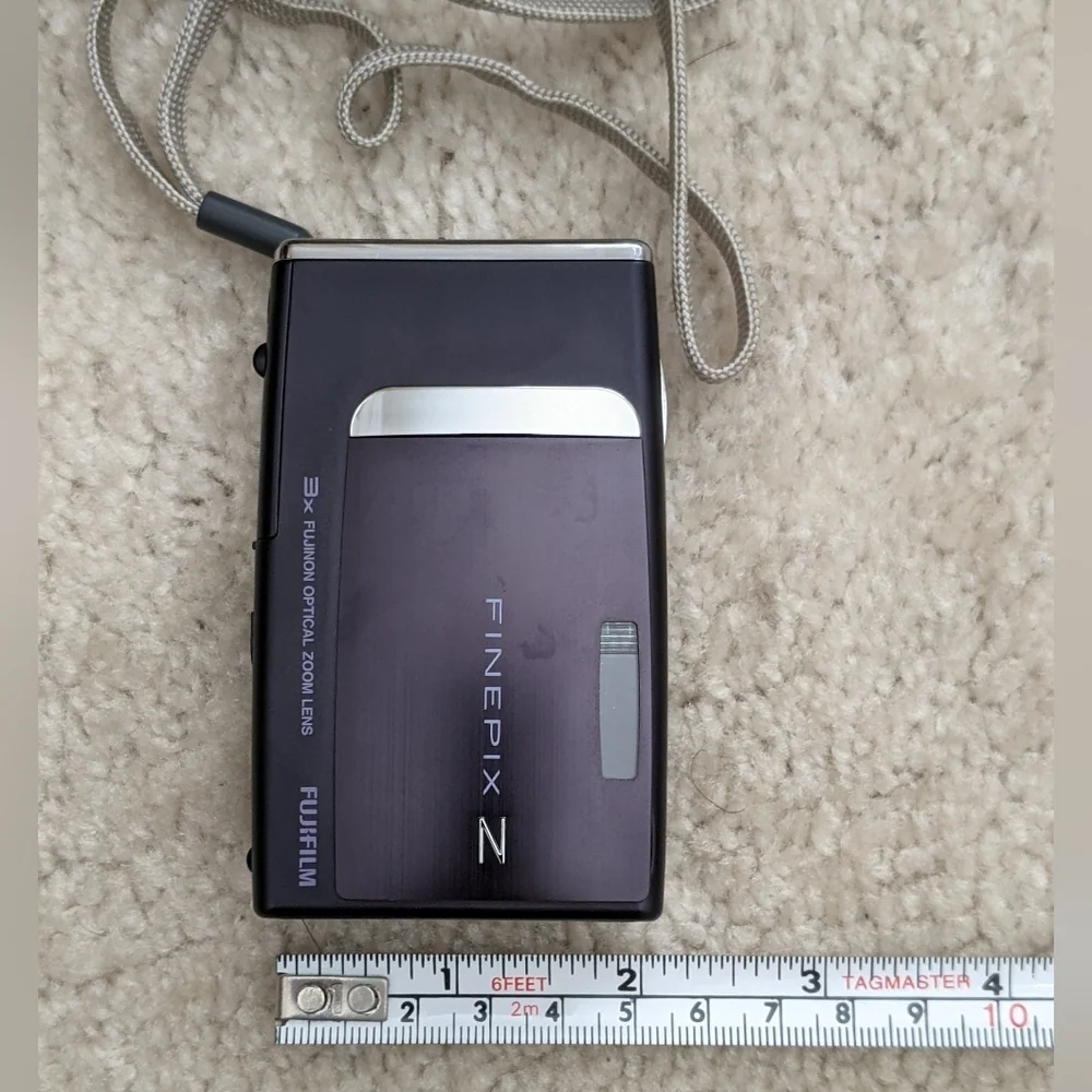 Fujifilm FinePix Z10fd digital camera